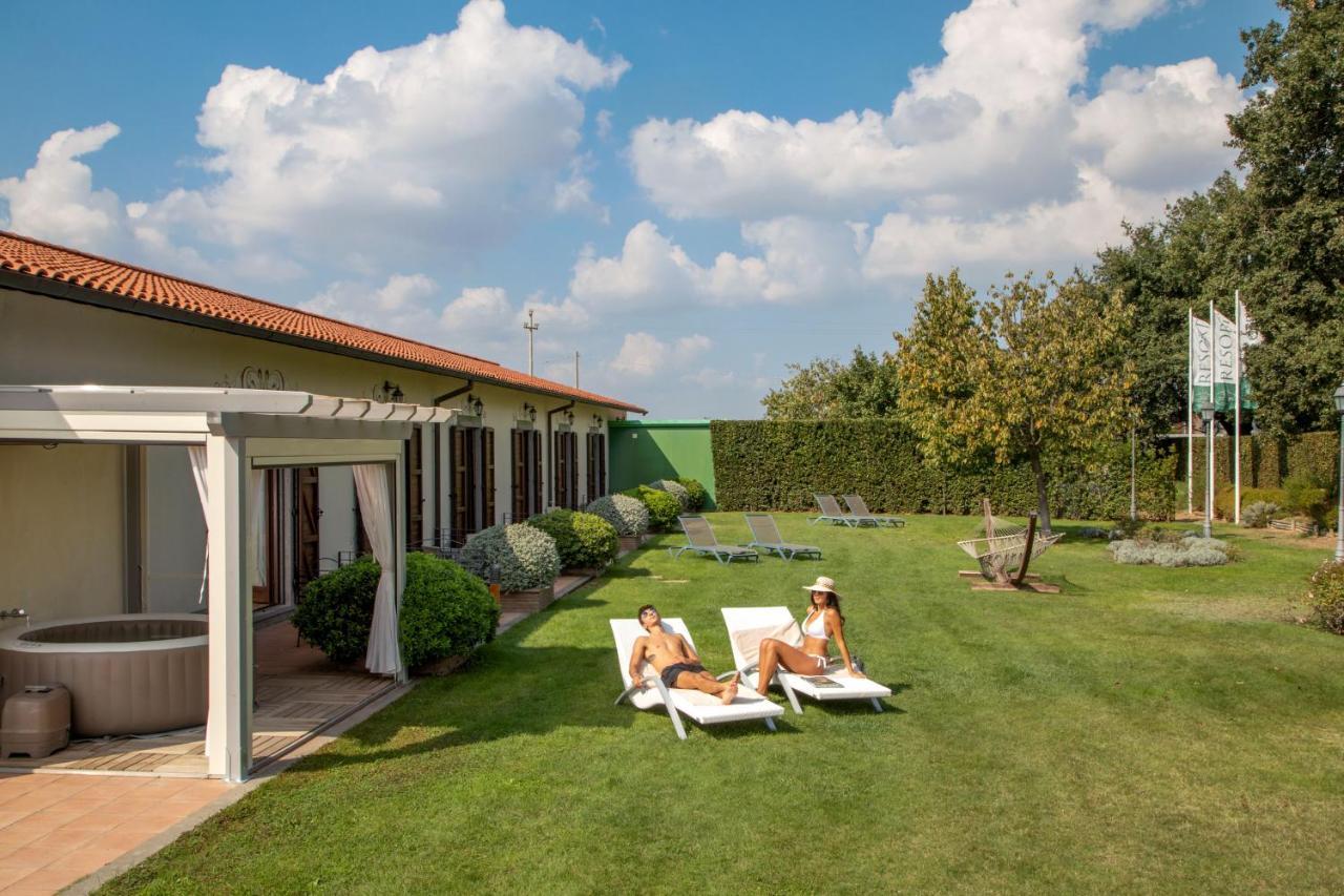 Alla Corte Delle Terme Resort Viterbo Buitenkant foto