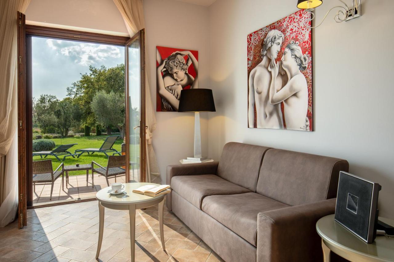 Alla Corte Delle Terme Resort Viterbo Buitenkant foto