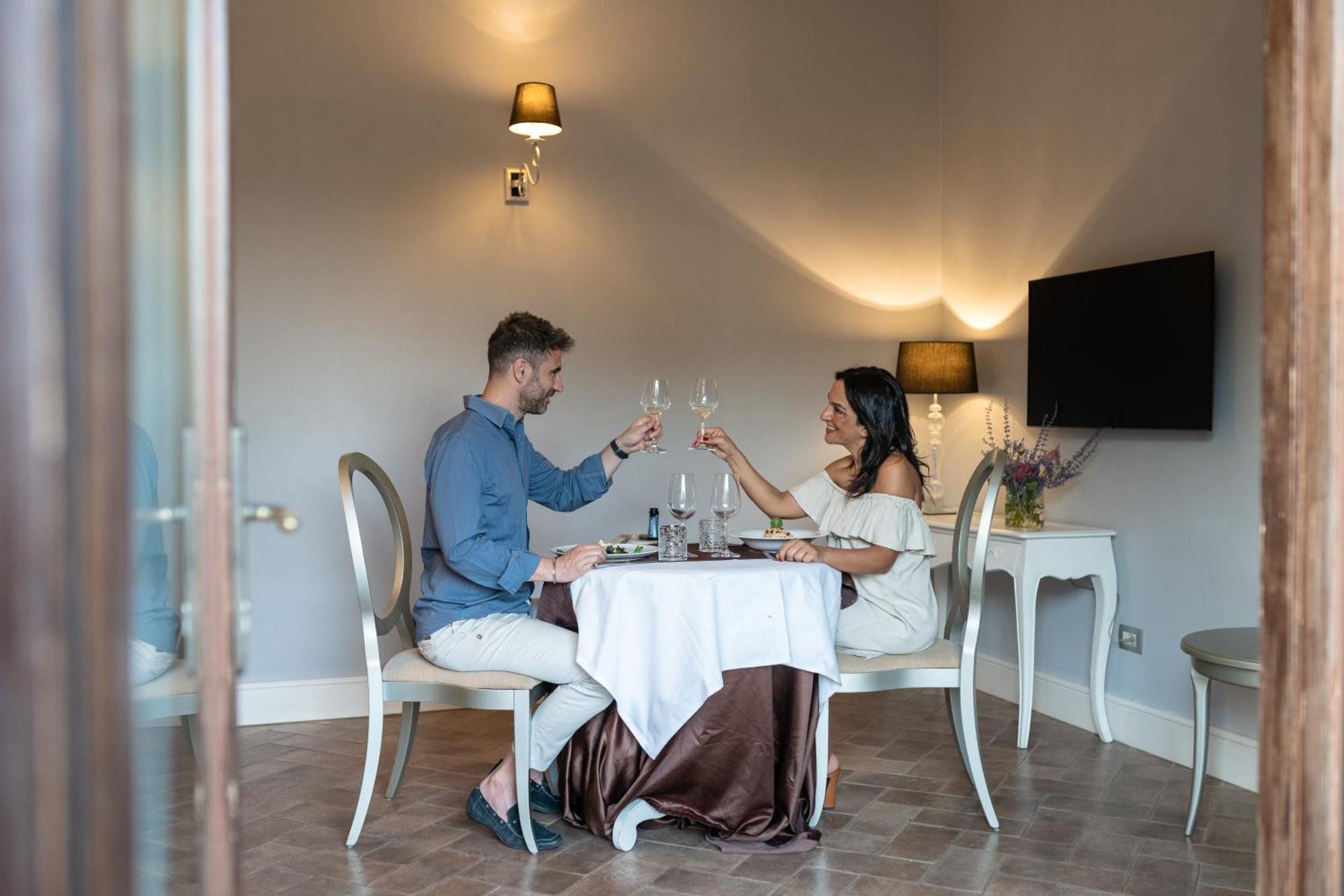 Alla Corte Delle Terme Resort Viterbo Buitenkant foto